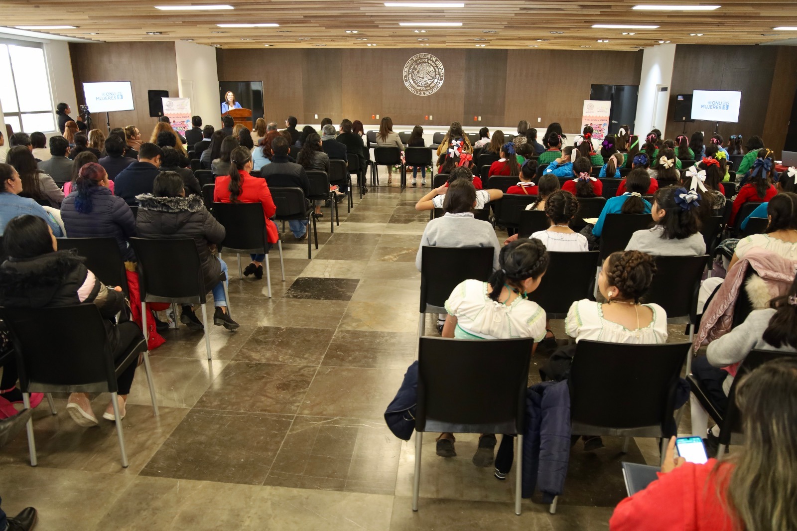 Disertan la conferencia magistral “Retos para garantizar y salvaguardar los Derechos de las Niñas en México”, en el Poder Judicial del Estado