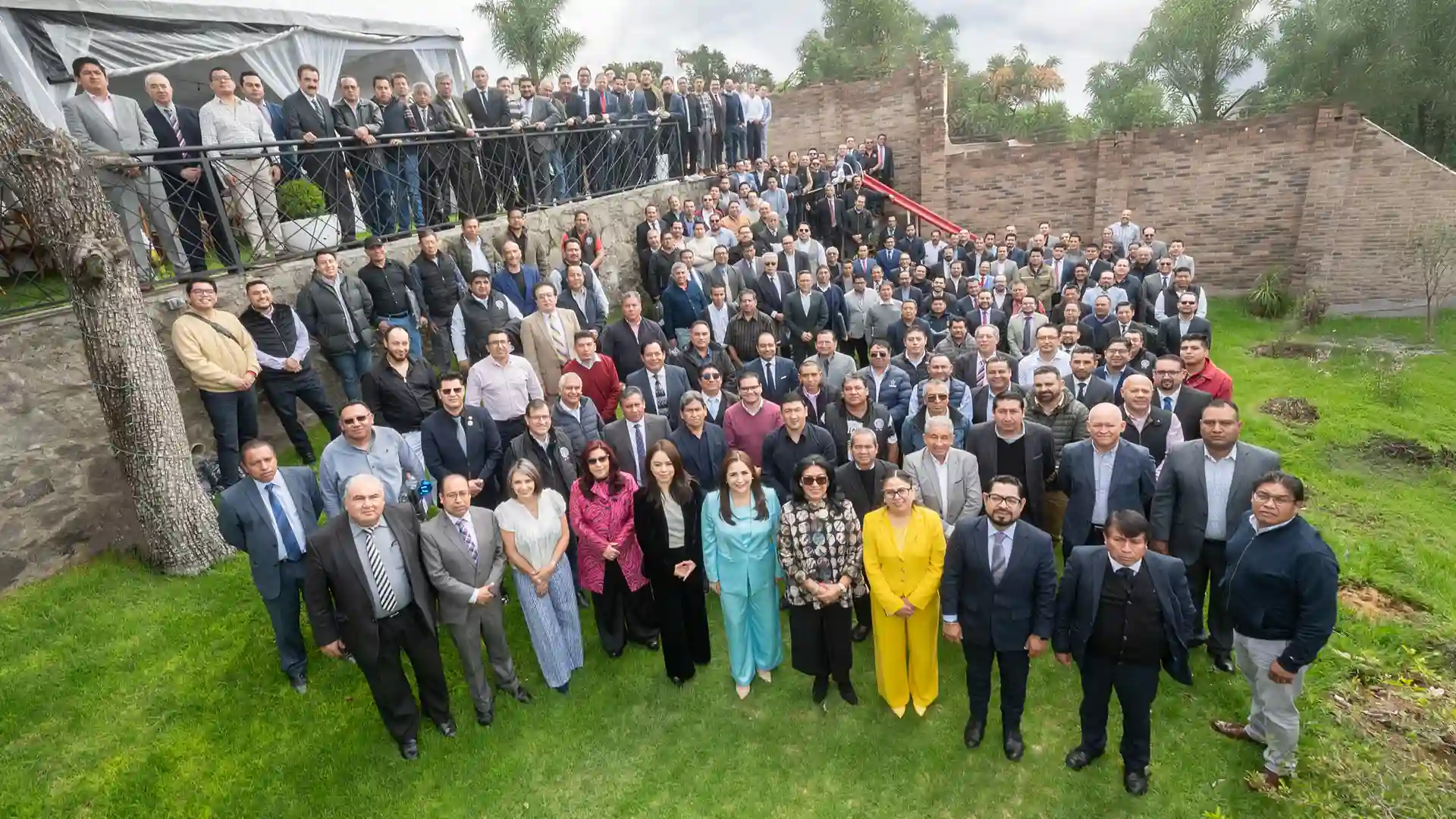 Reconoce Poder Judicial el compromiso y entrega de padres de familia
