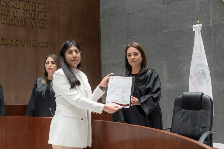 11-09-2025_TOMA-PROTESTA-JUECES-03