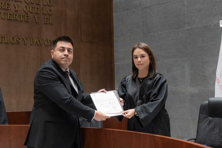 11-09-2025_TOMA-PROTESTA-JUECES-04