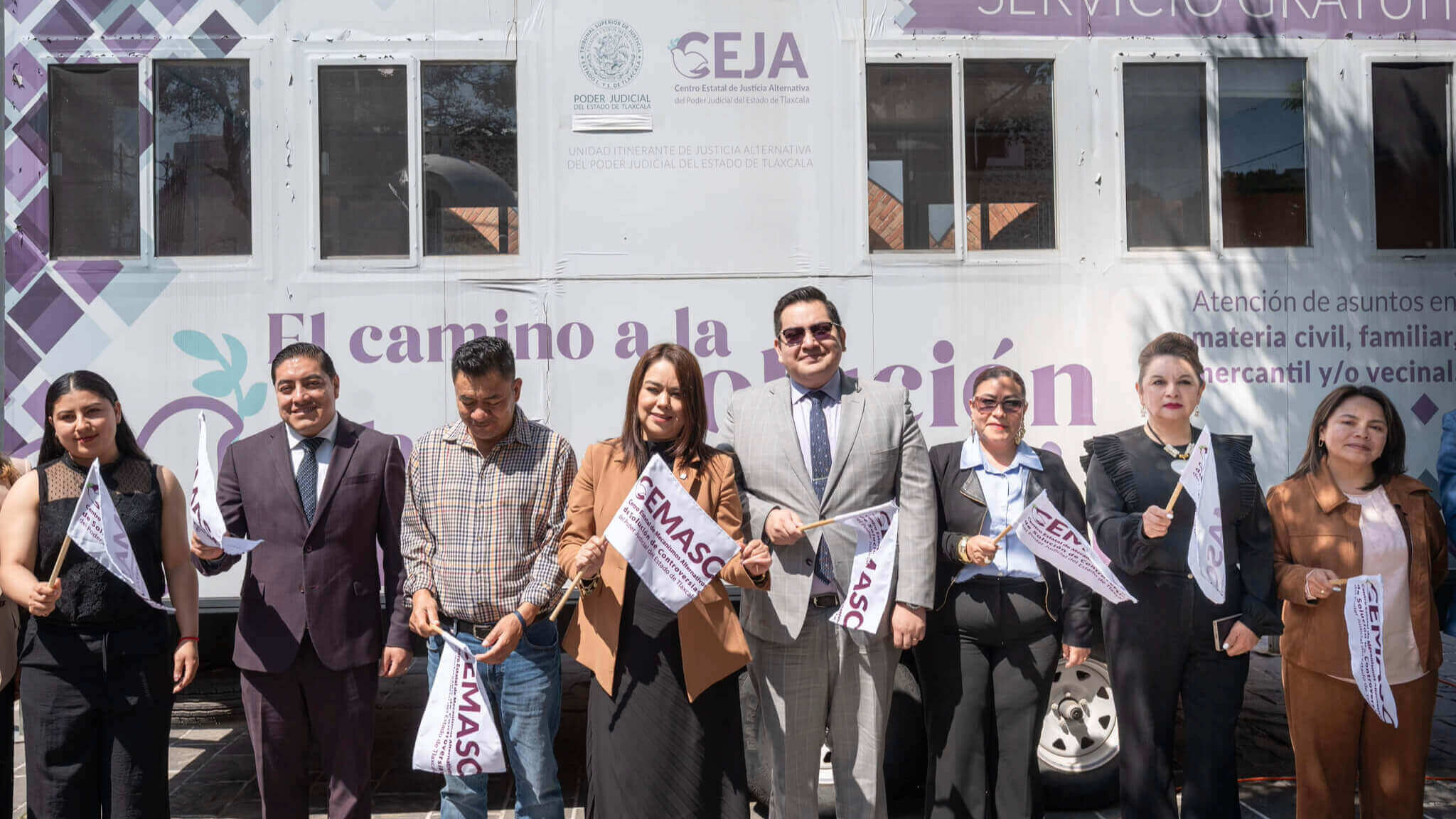 Acercan la justicia alternativa al municipio de Terrenate con llegada del CEJAMÓVIL
